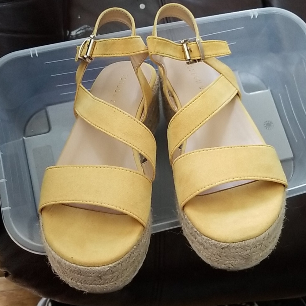 Yellow Espadrille Platform Wedge.  Size 7.5
